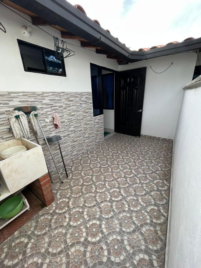 Guadalupe Hostal Jose Navarro מראה חיצוני תמונה